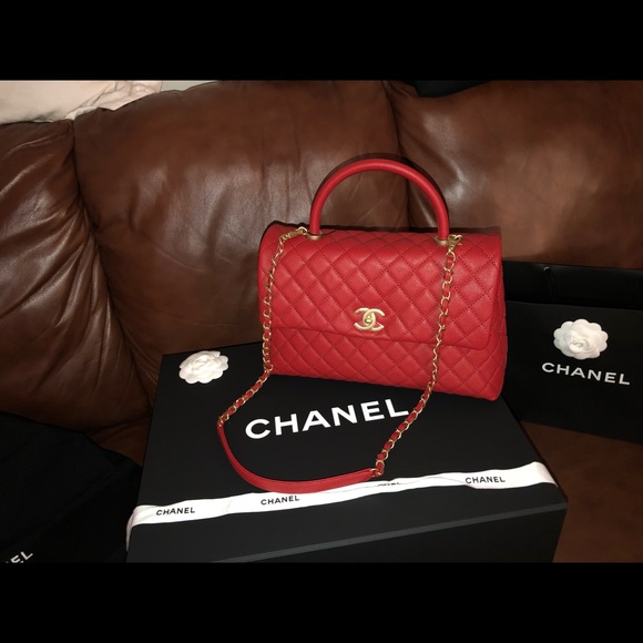 CHANEL - Picture 3 of 4